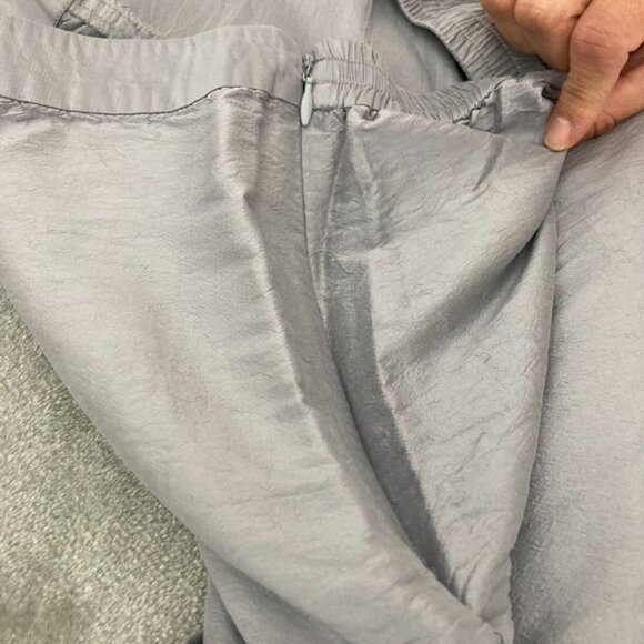 Bloomingdale's 100% Silk Grey Trouser Pants Vintage Size 8 Side Zip Closure - Picture 3 of 8